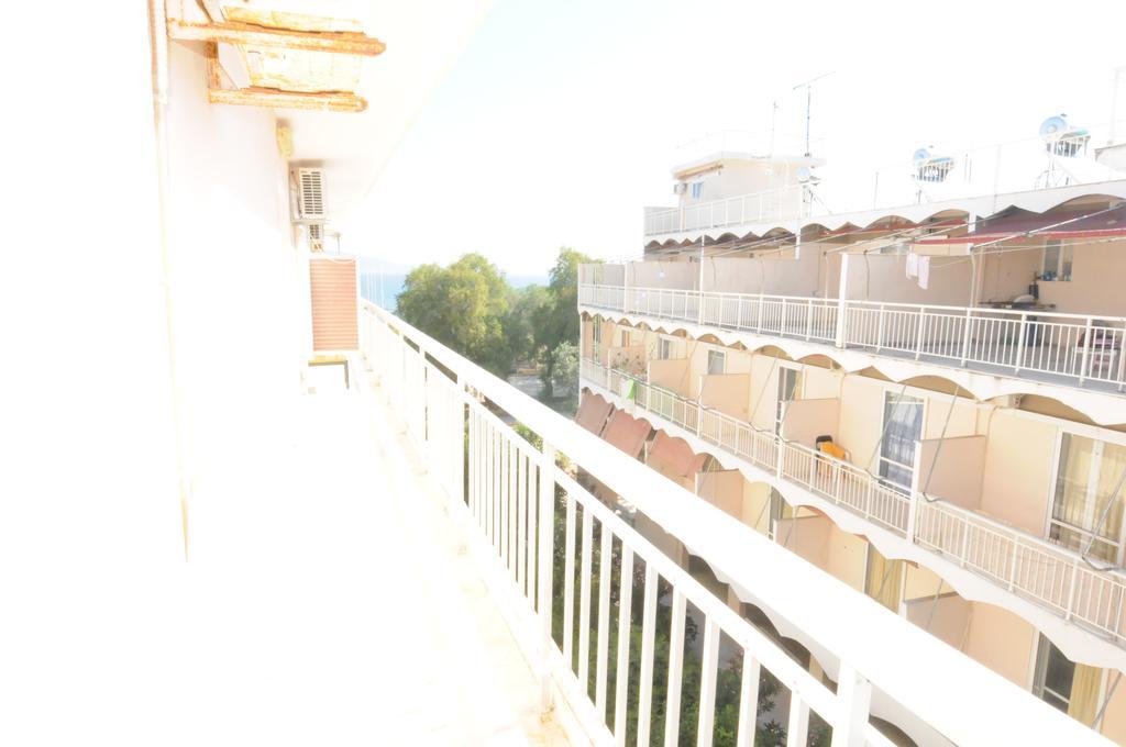 Kinetta Apartments Ájoi Apósztoli Kültér fotó